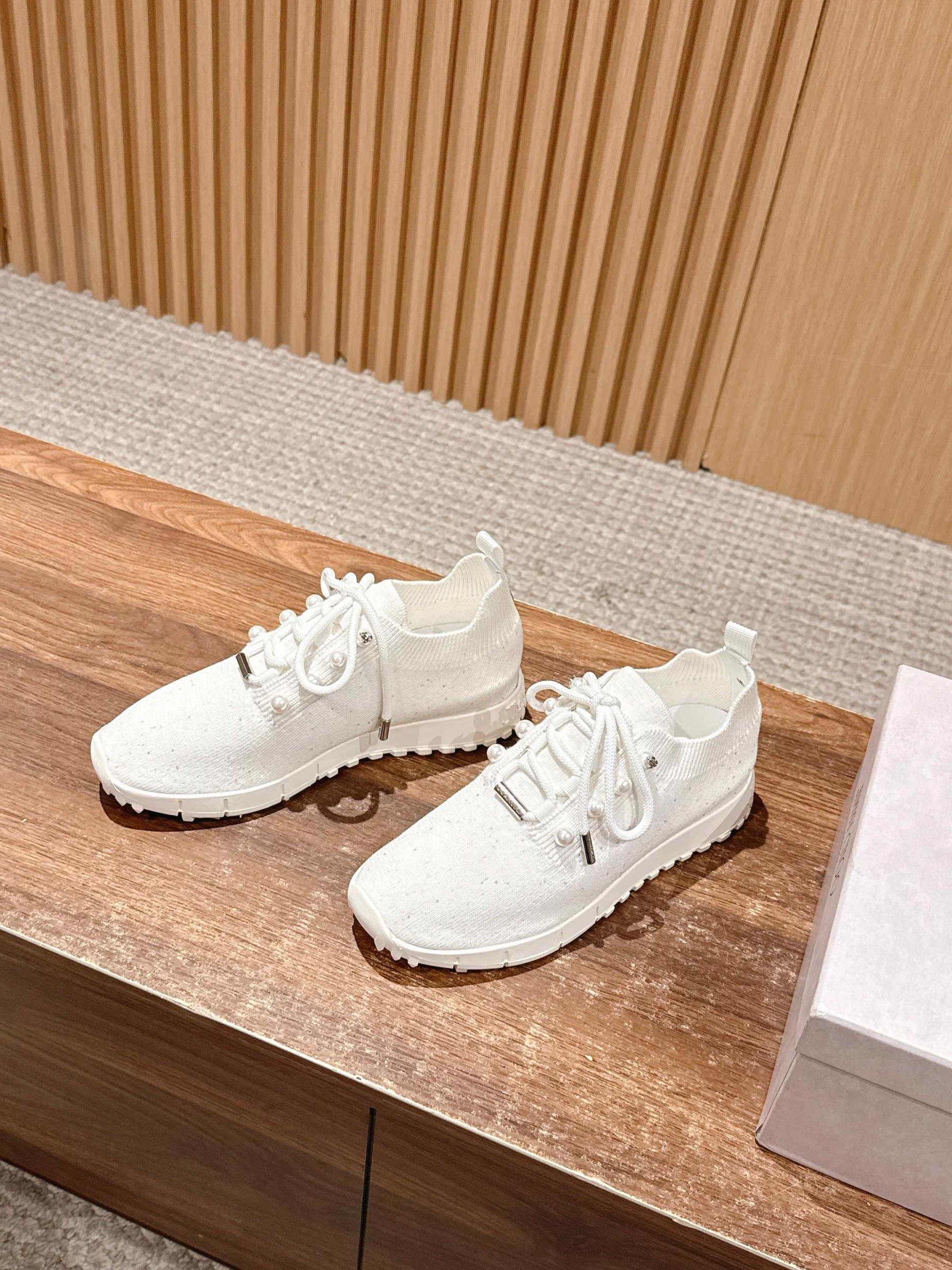 UA J1m*y Ch00 Casual Sneakers