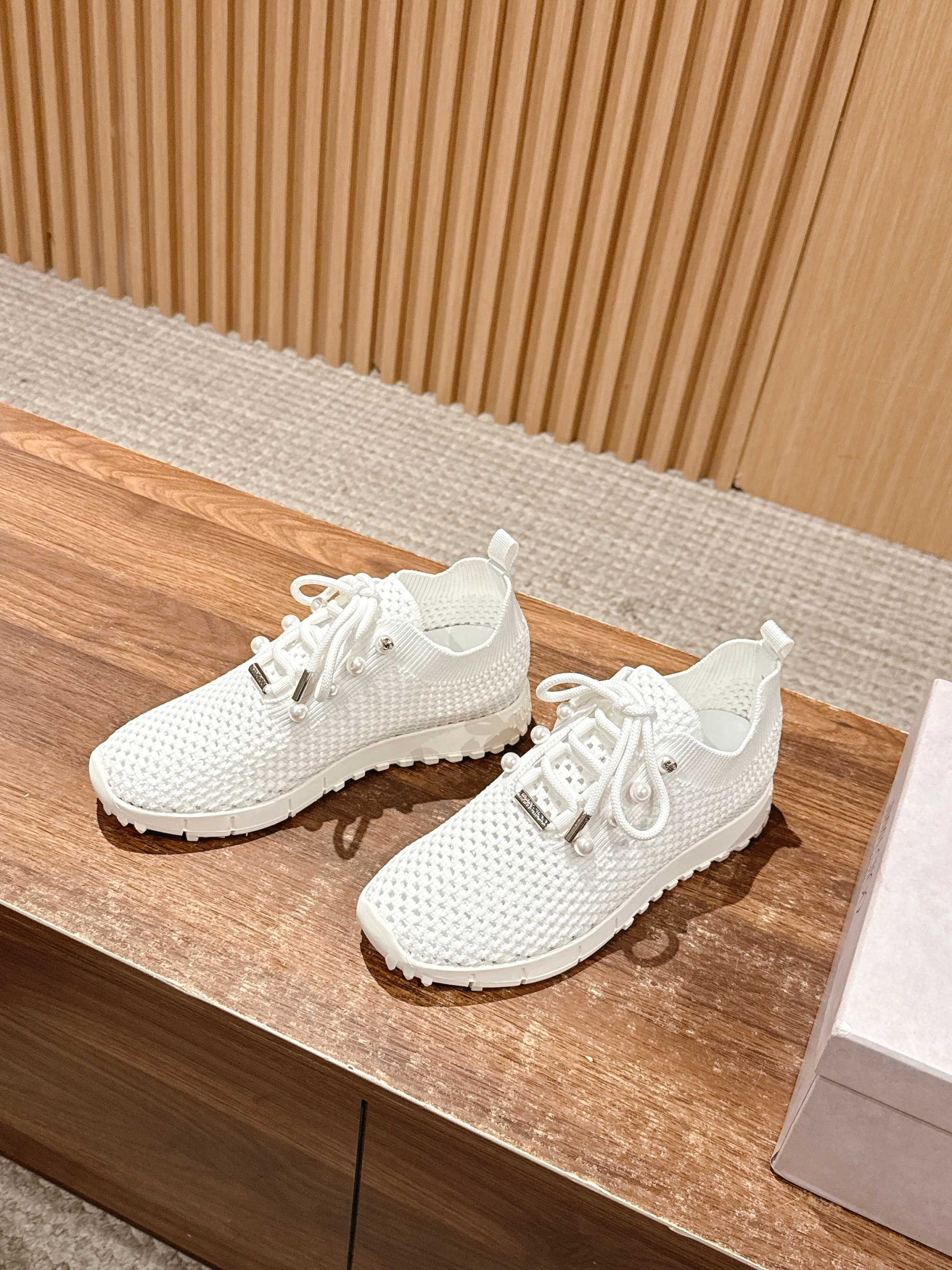 UA J1m*y Ch00 Casual Sneakers