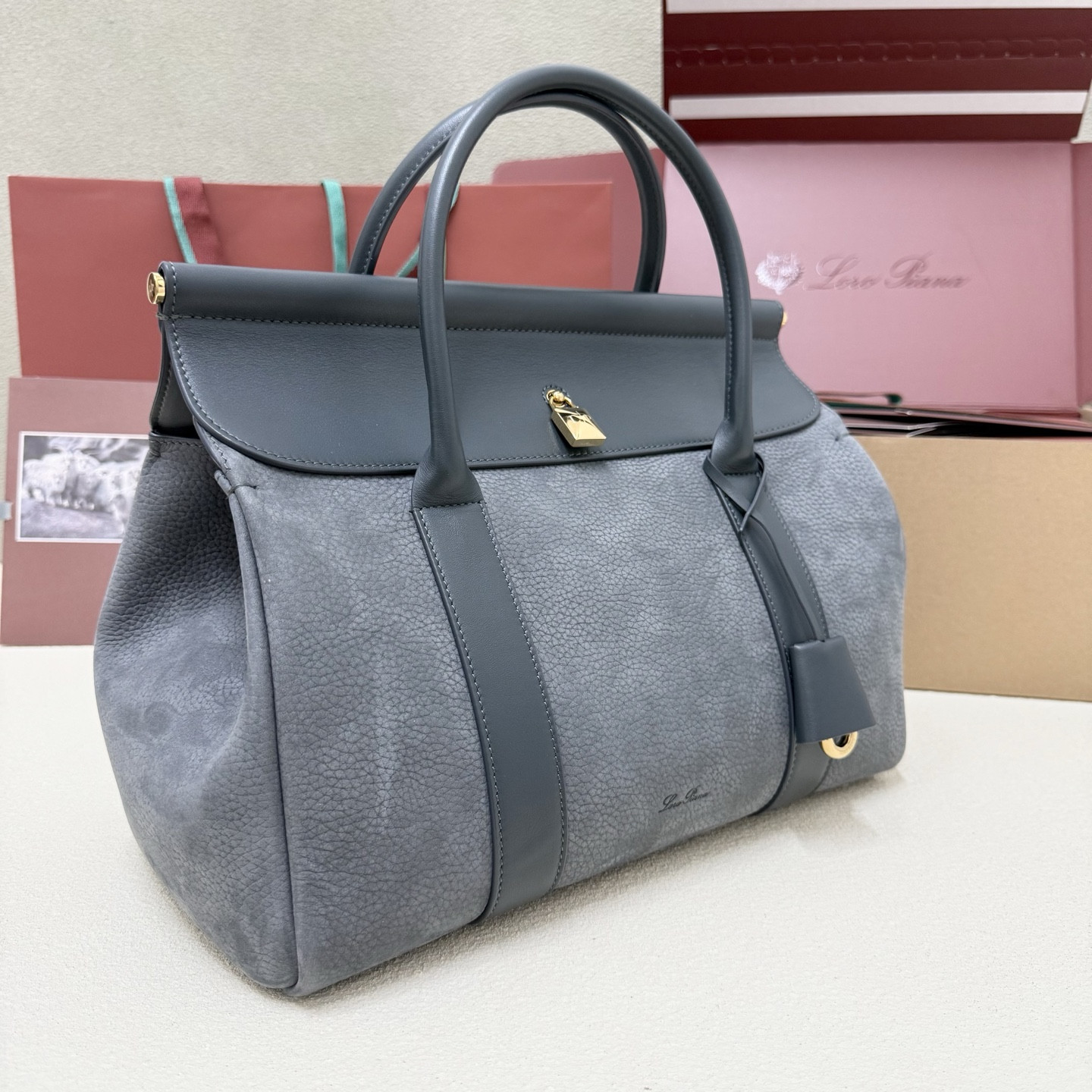 Loro Piana Loom L32 33x23x18cm