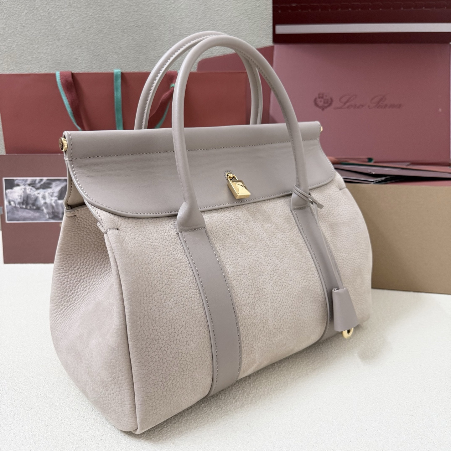 Loro Piana Loom L32 33x23x18cm