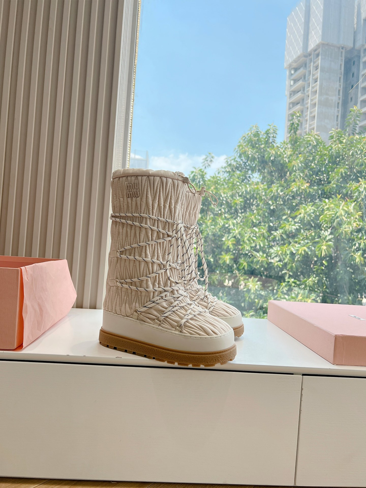 ua M1v M1v boot