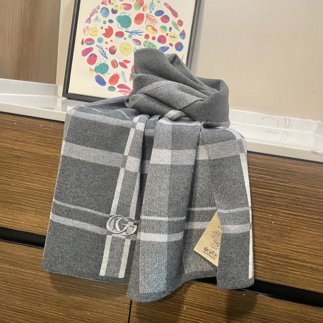 Gvc*1 scarf 32x190cm