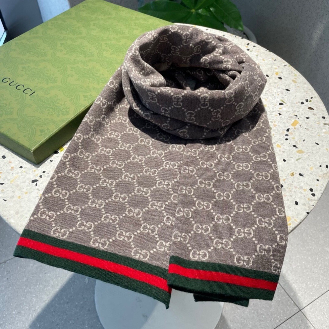 Gvc*1 scarf 32x180cm