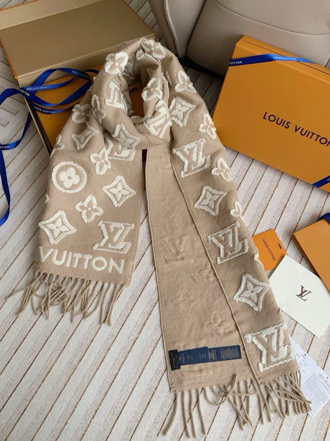 l0vis Vvtt0n scarf 34x220cm