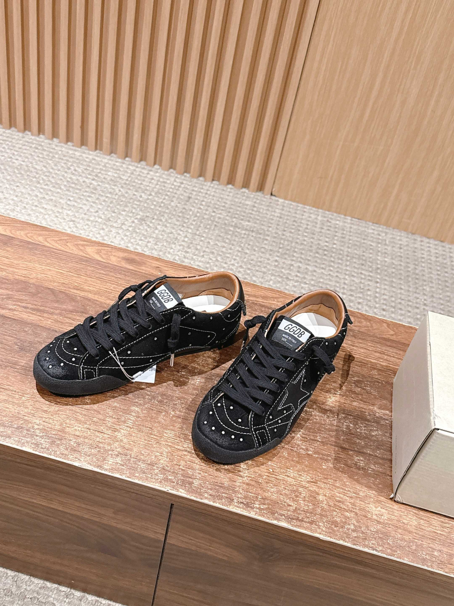 UA Golden Goose True-Star in Black Suede Sneaker