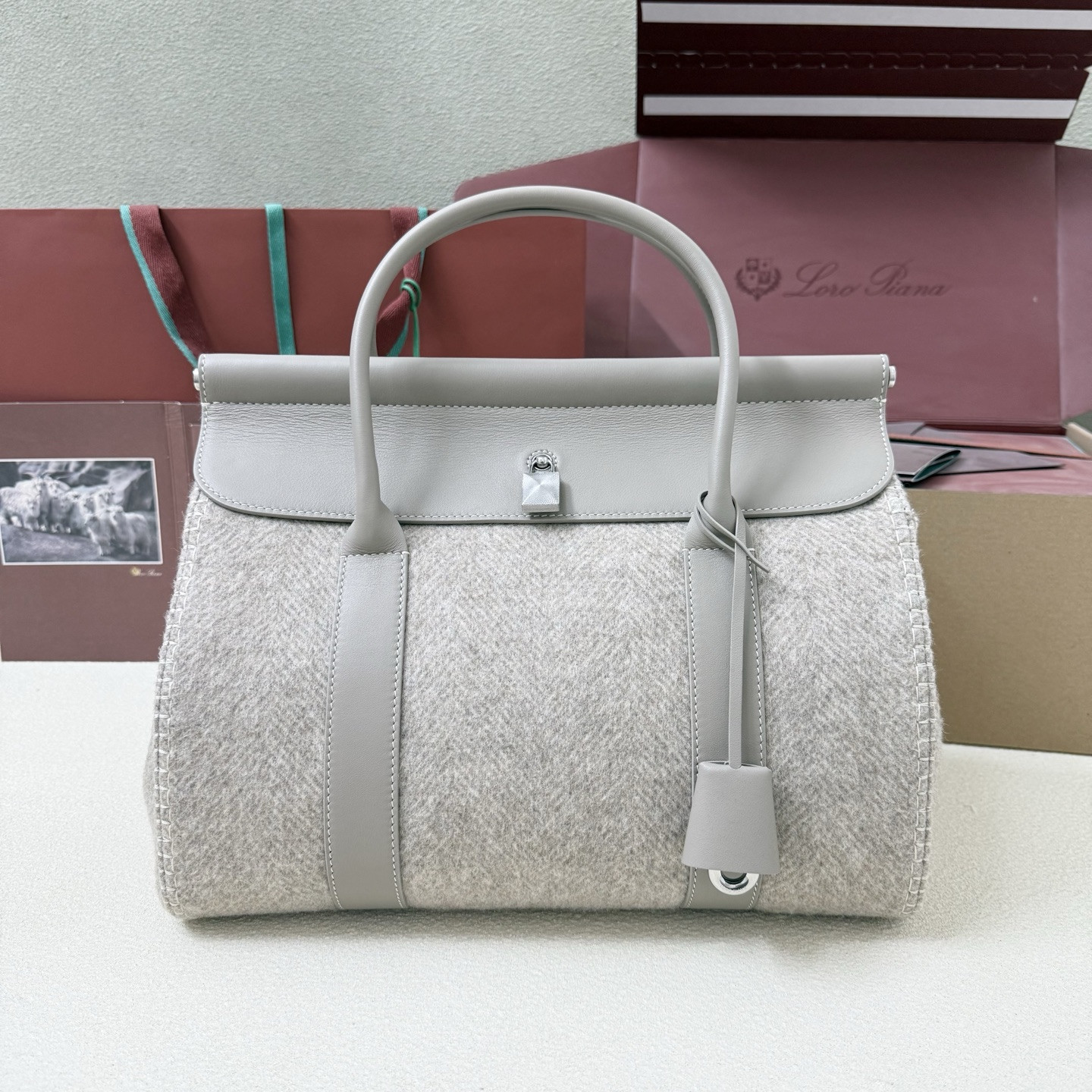 Loro Piana Loom L32 33x23x18cm