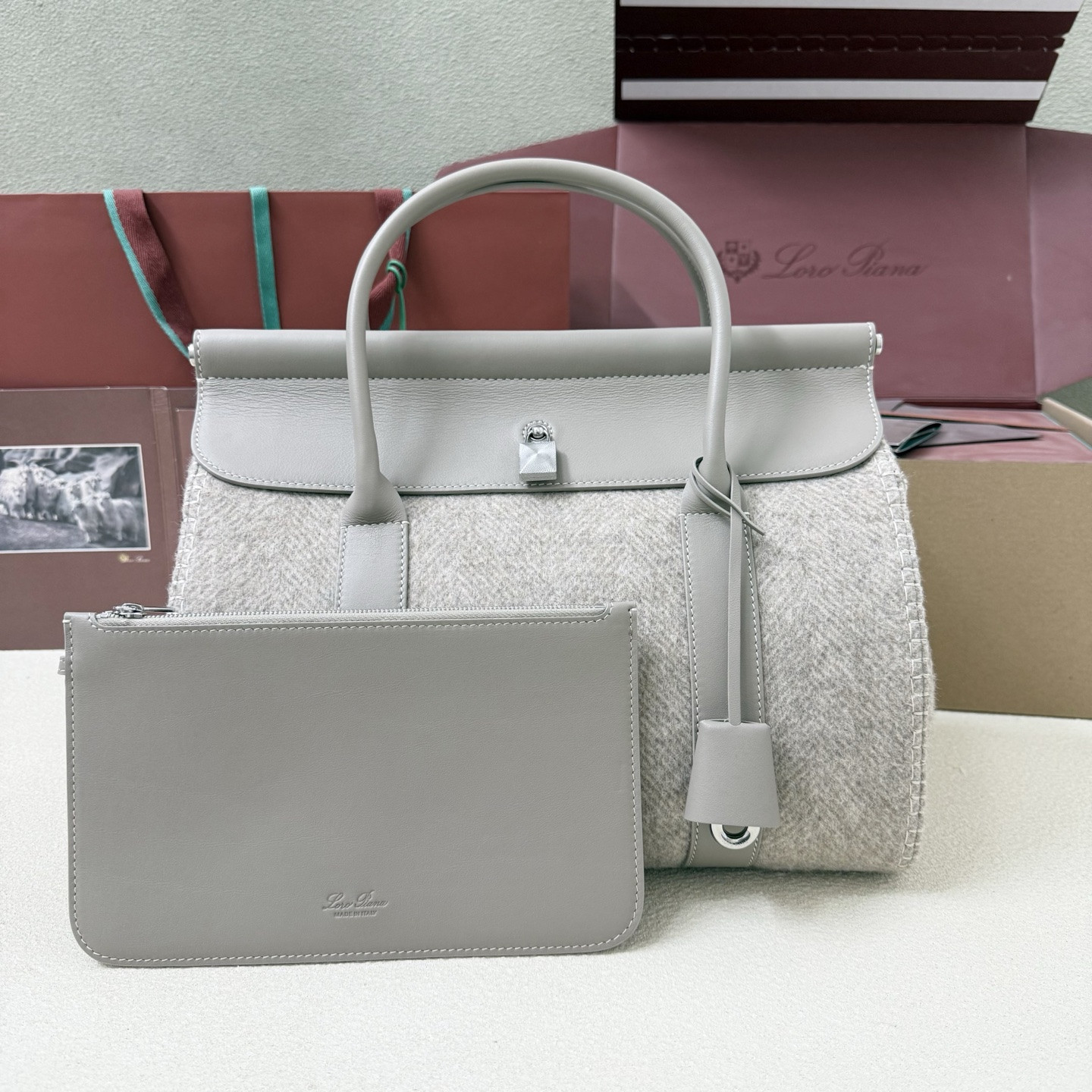Loro Piana Loom L32 33x23x18cm