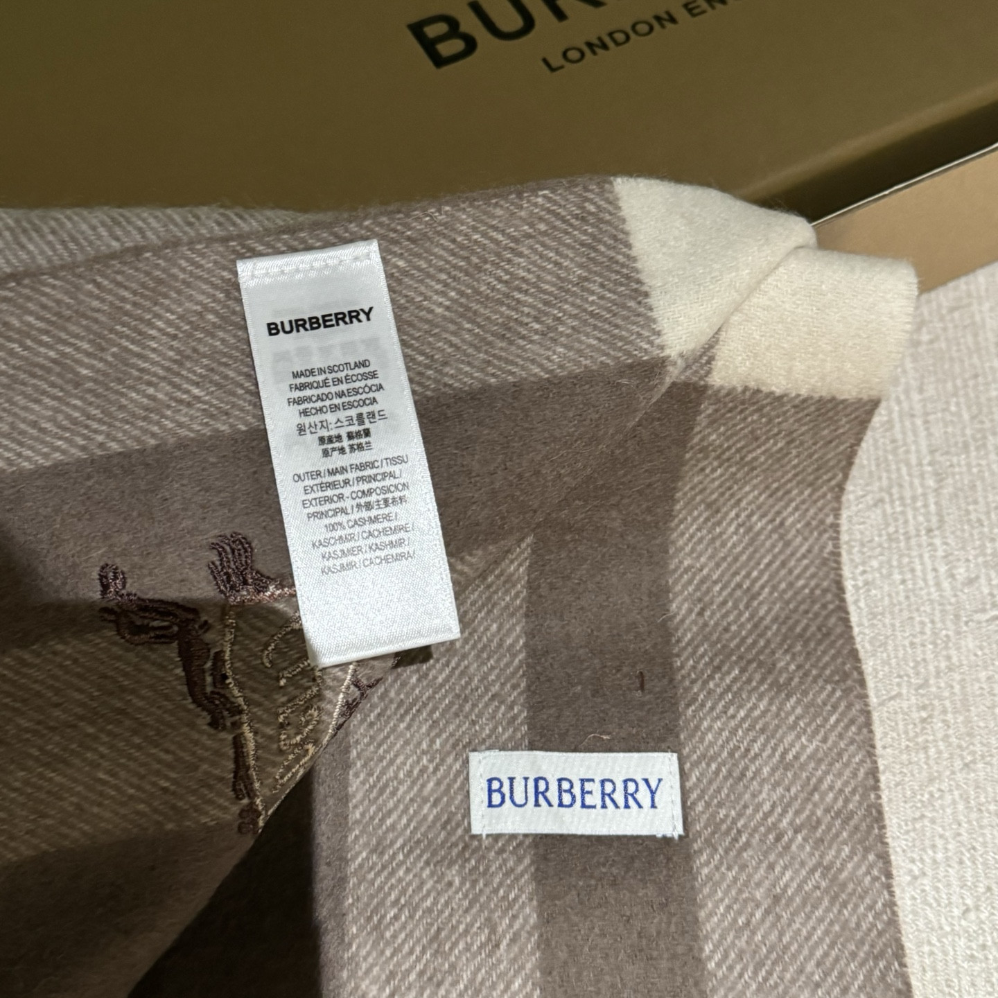 Bv*b*rry scarf 30x180cm 100% lambswool