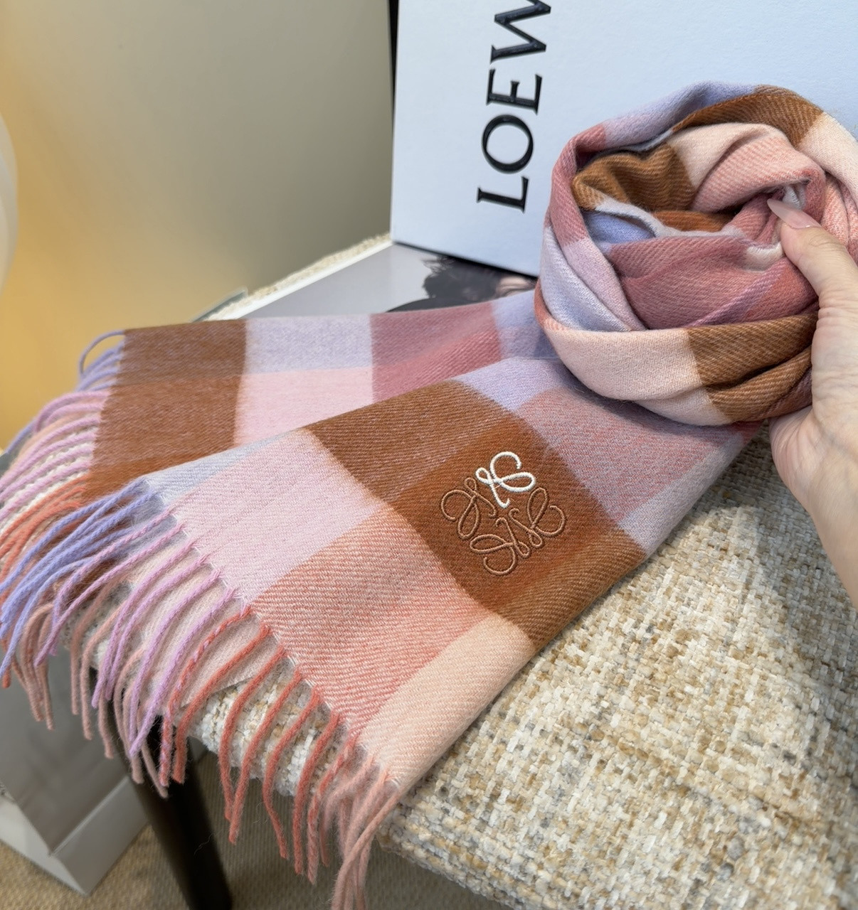L0ew* scarf 30x180cm