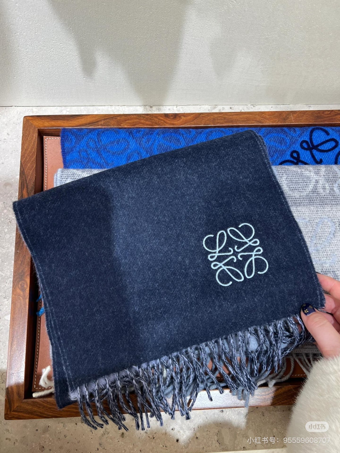 L0ew* scarf 35x190cm 100% lamb cashmere