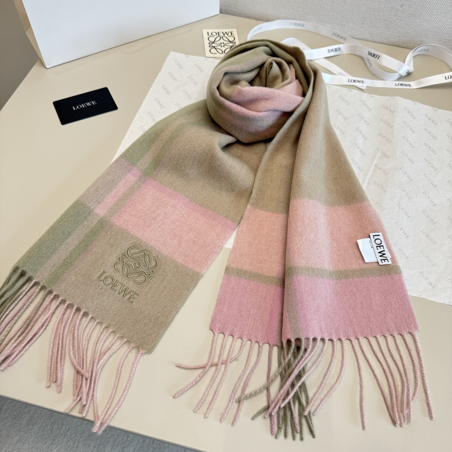 L0ew* scarf 35x180cm