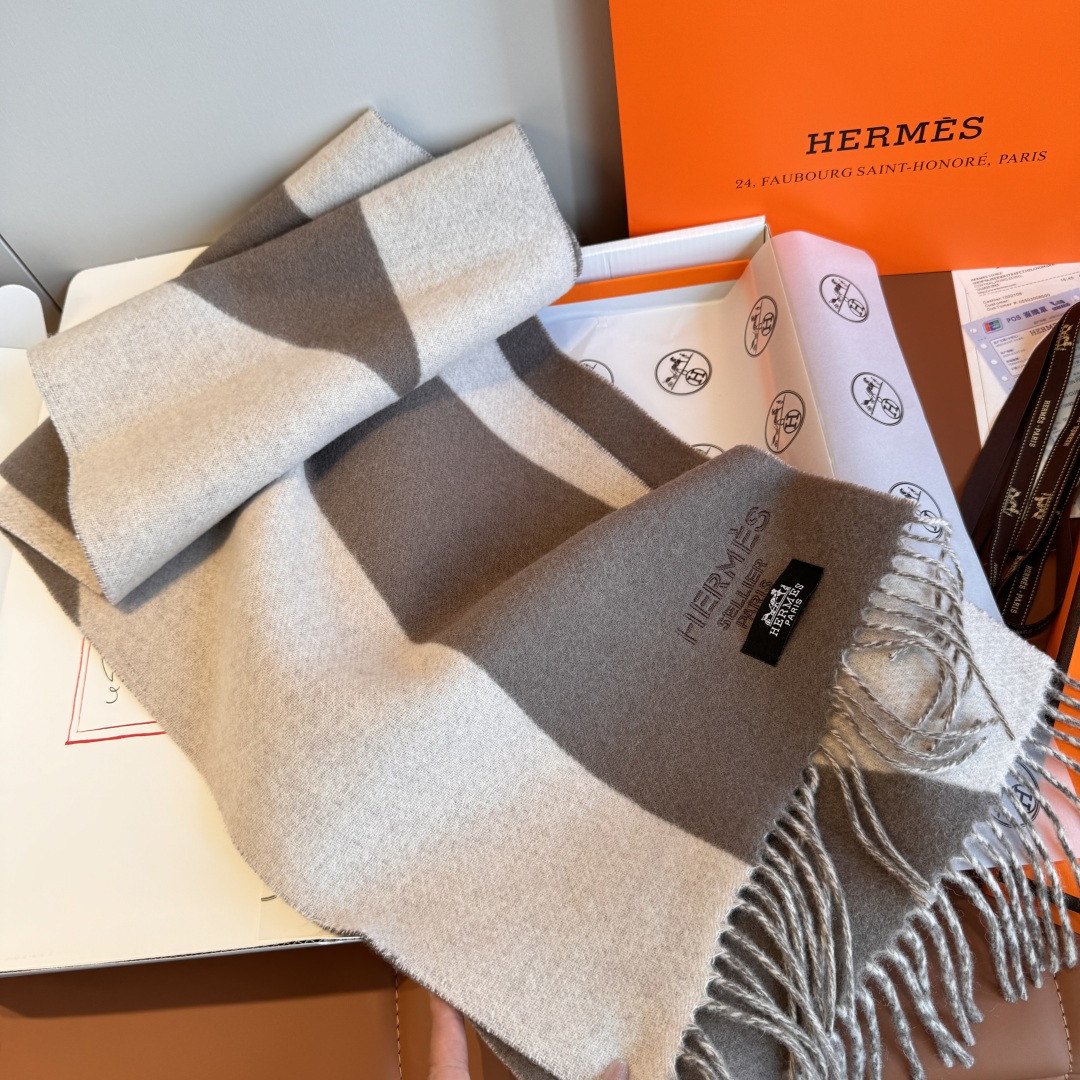 H**me5 scarf 30x180cm