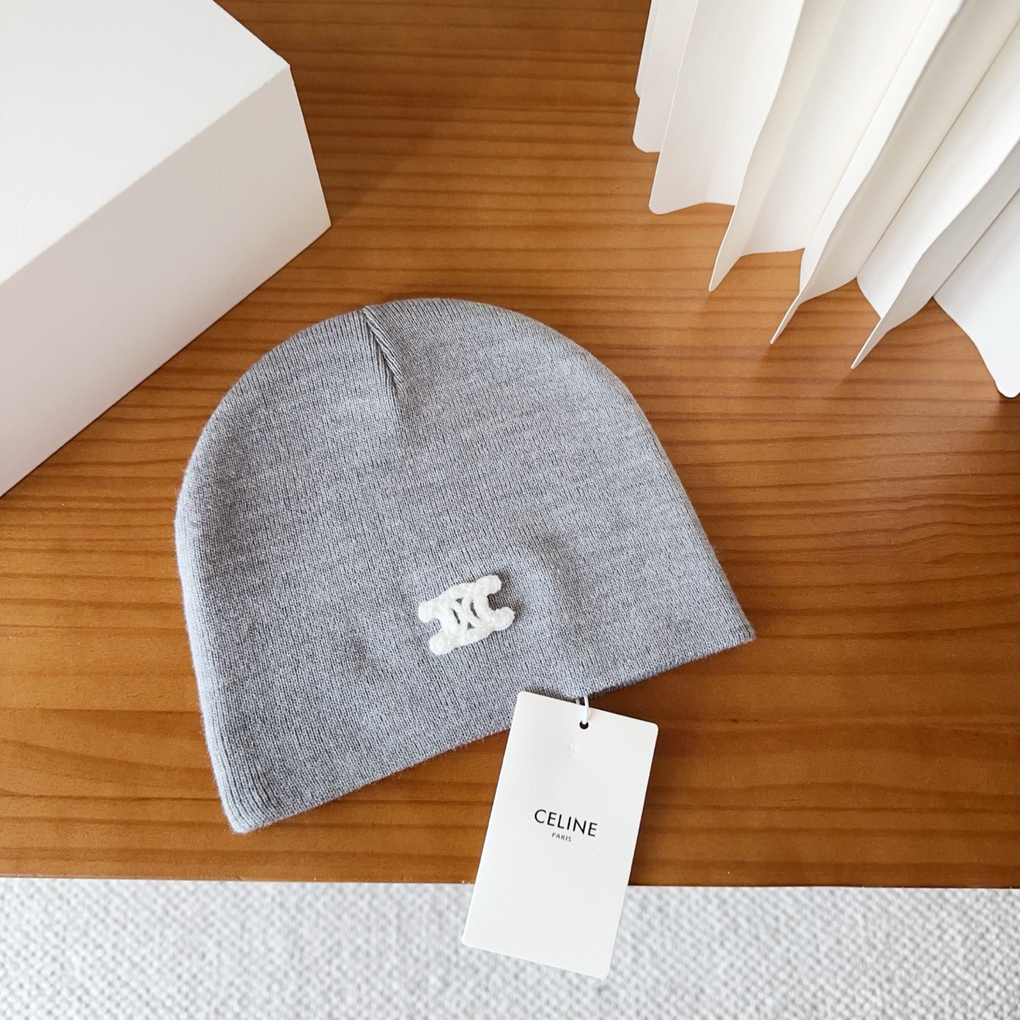 Ce1i*e beanie