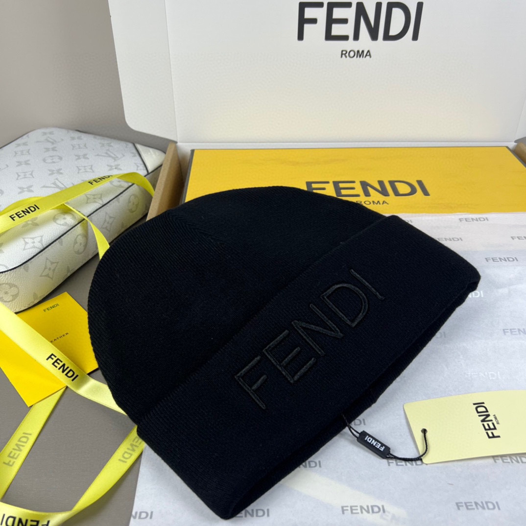 F**di beanie