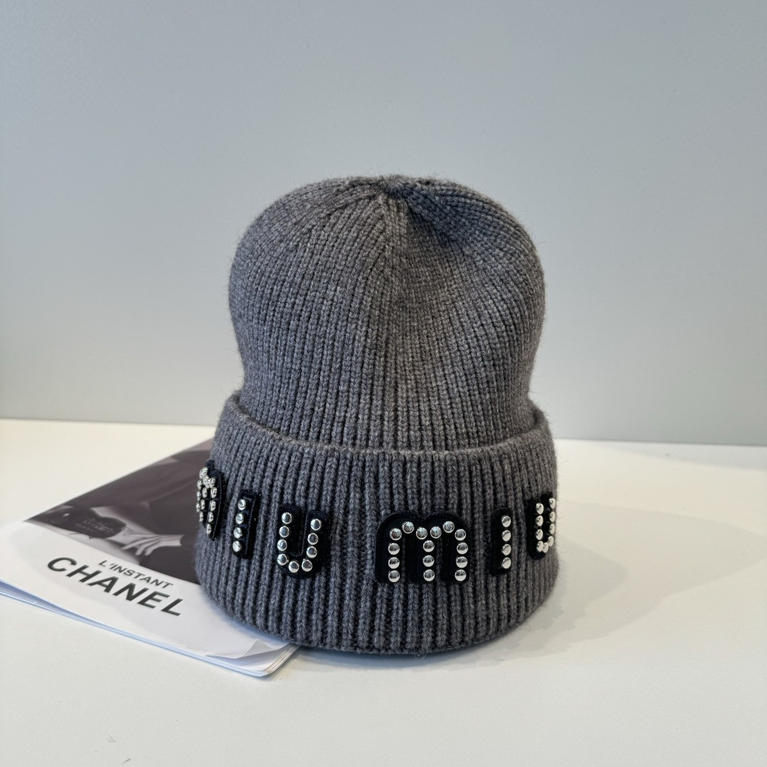 M1v M1v beanie