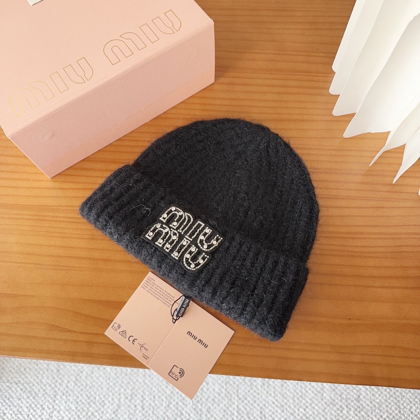 M1v M1v beanie