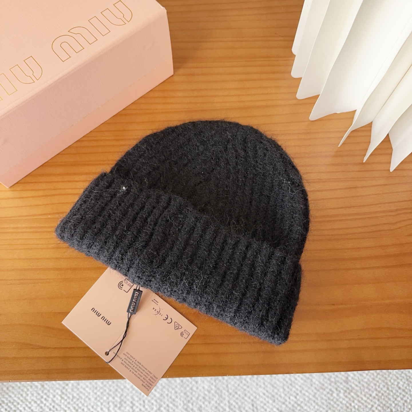 M1v M1v beanie