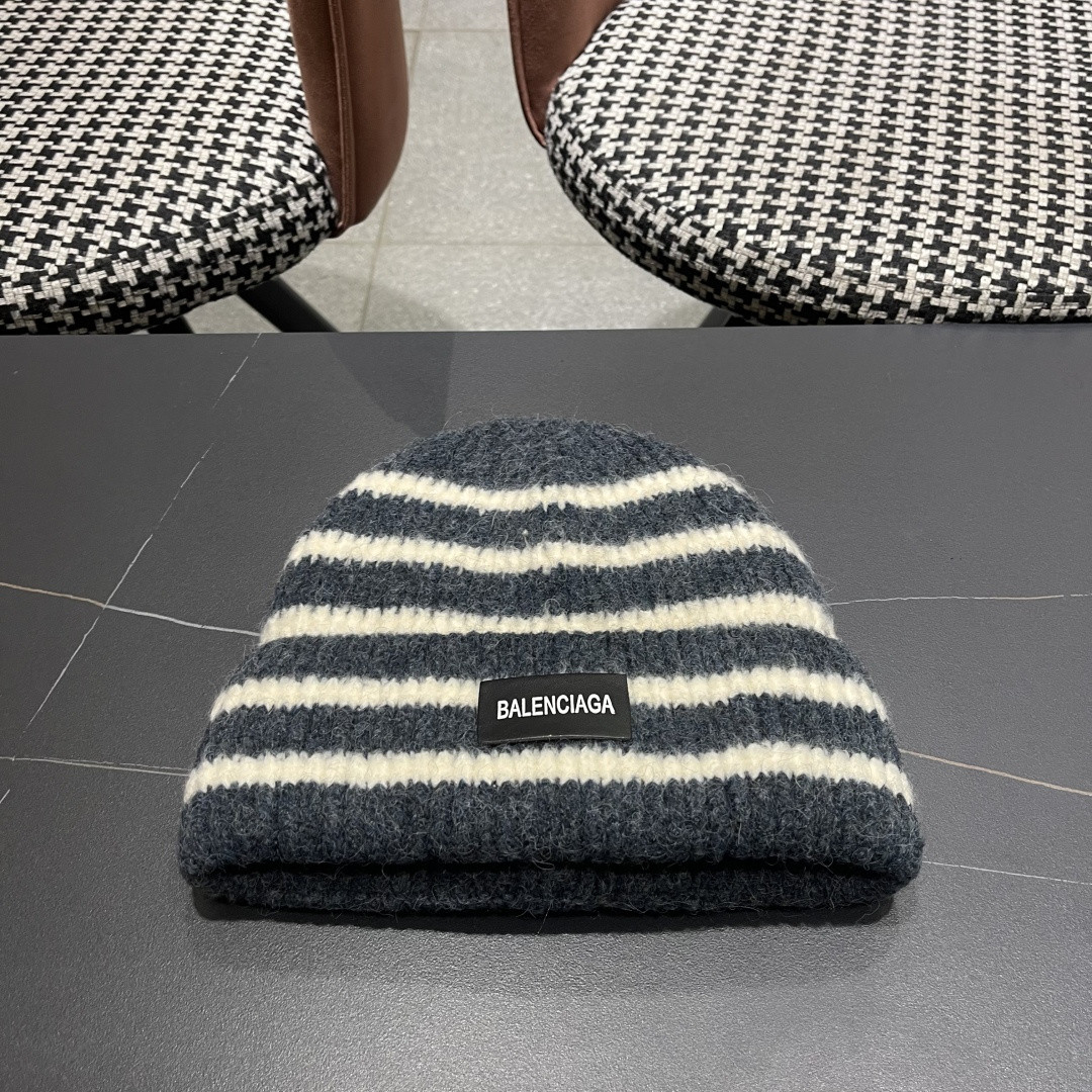 Ba1en*iaga beanie