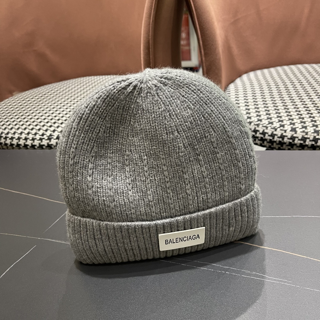 Ba1en*iaga beanie