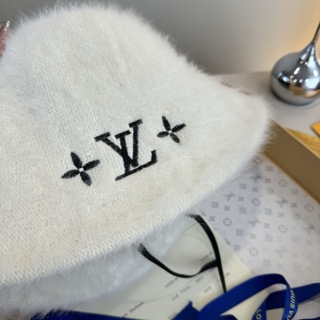 Louis Vuitton Bucket Hat 57cm Head Circumference