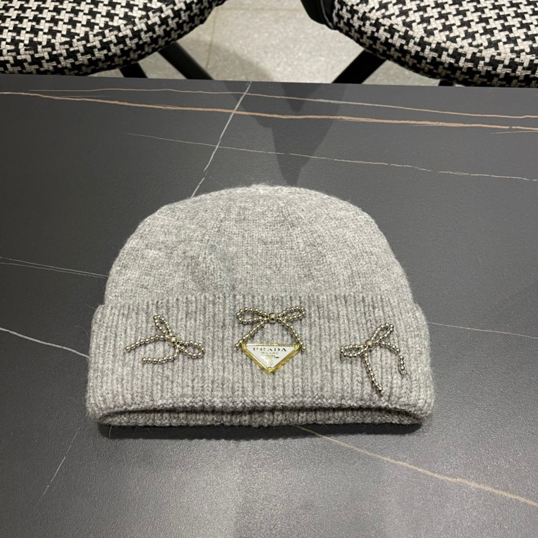 Pra*a beanie