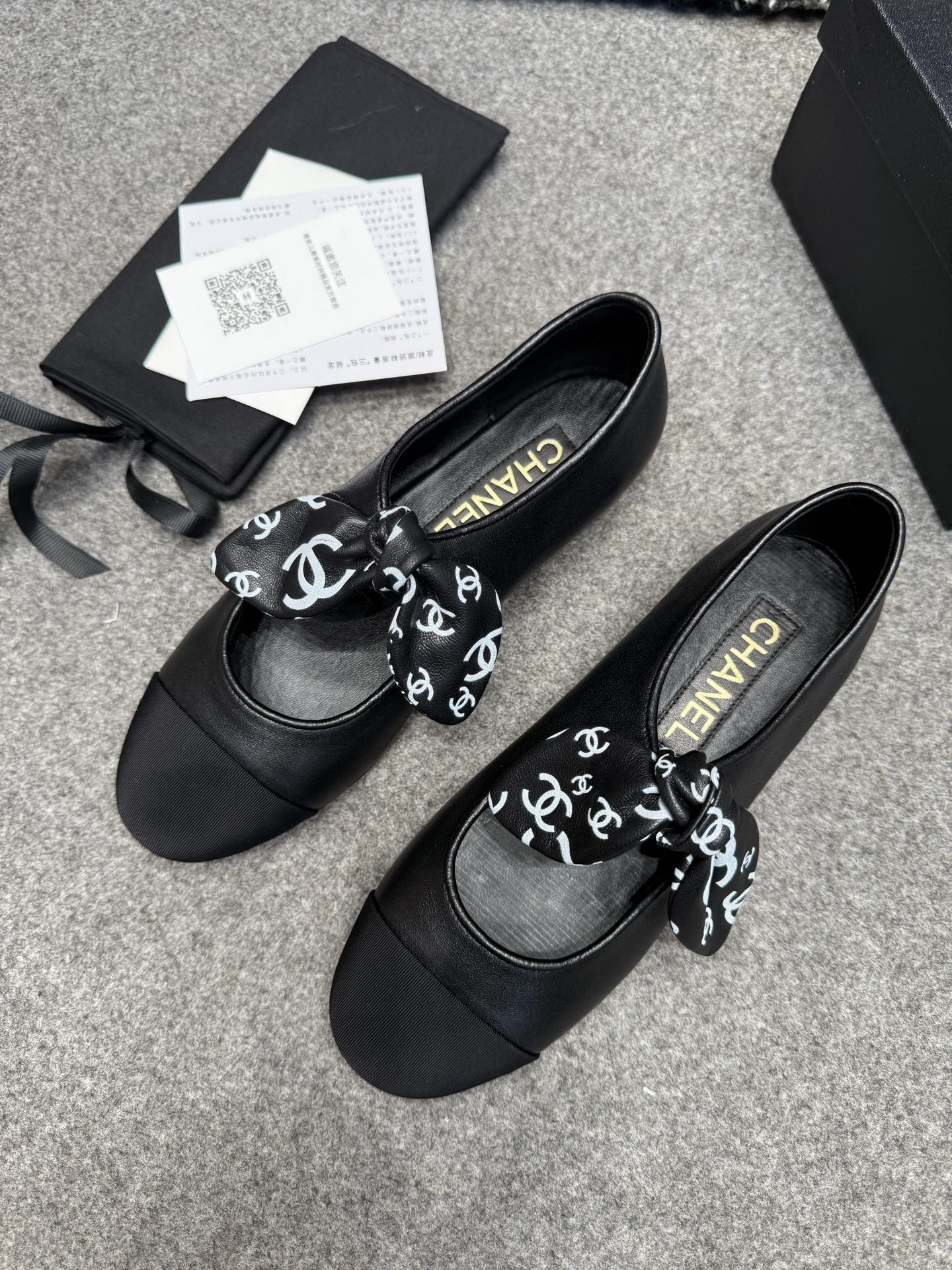 ua Ch**el mary janes