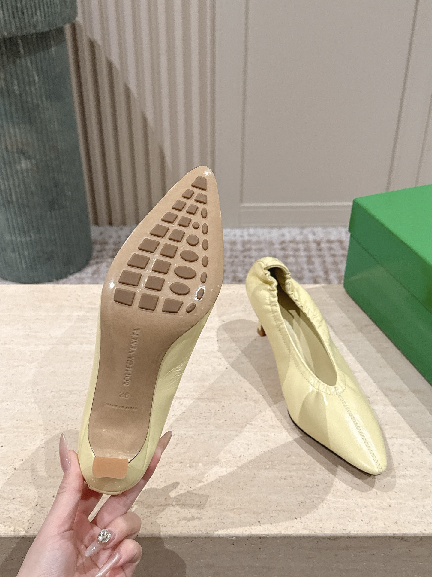 UA Bottega Veneta Sofia Pump