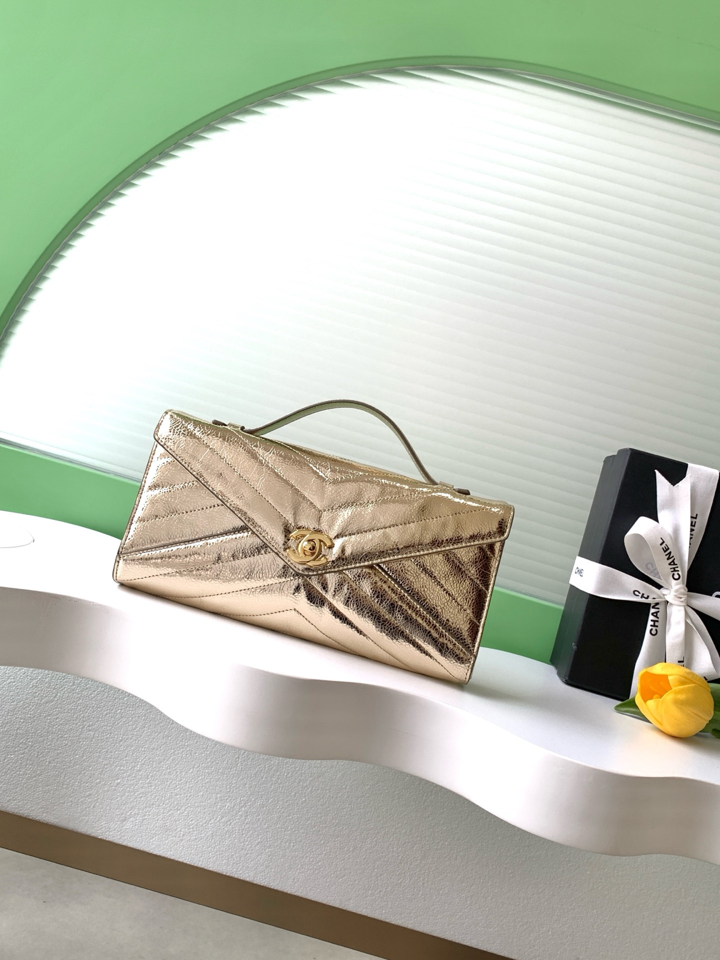 Chanel Holiday Collection Clutch 10x26x5cm