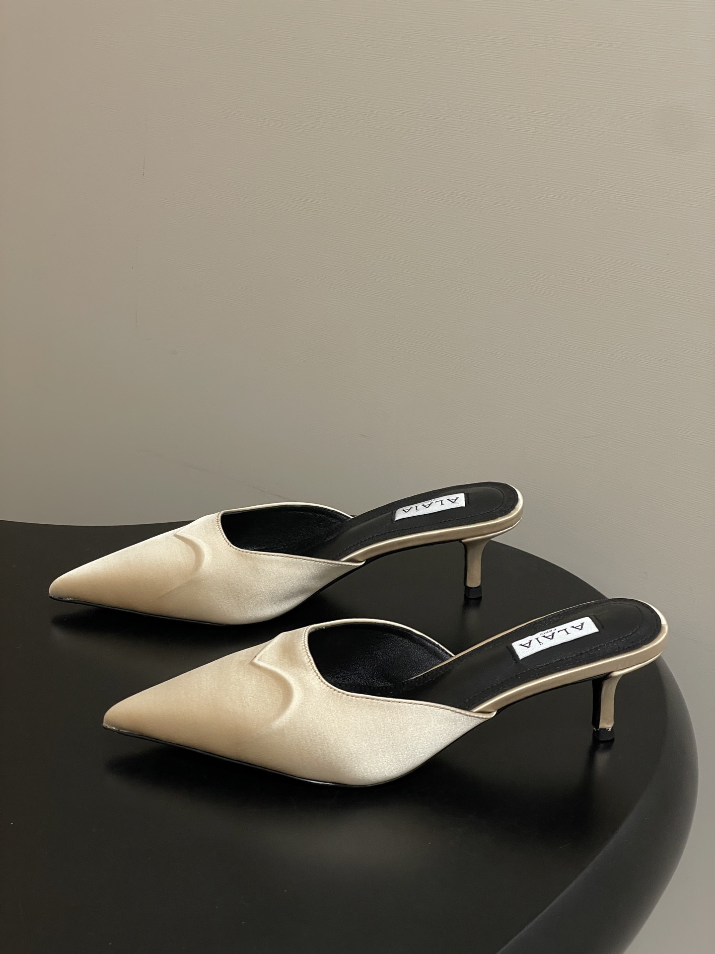 UA Alaïa Le Cœur 3D Satin Mules 6.5cm Heel