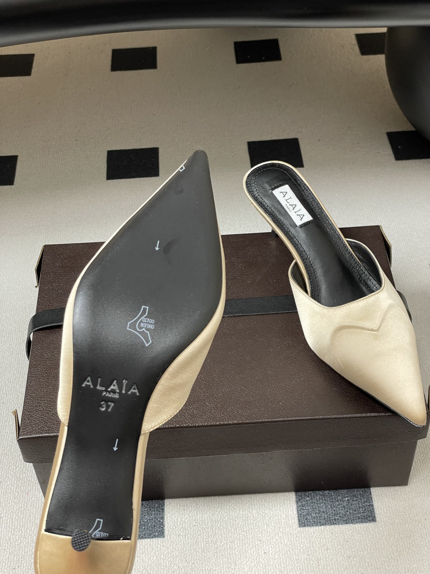 UA Alaïa Le Cœur 3D Satin Mules 6.5cm Heel