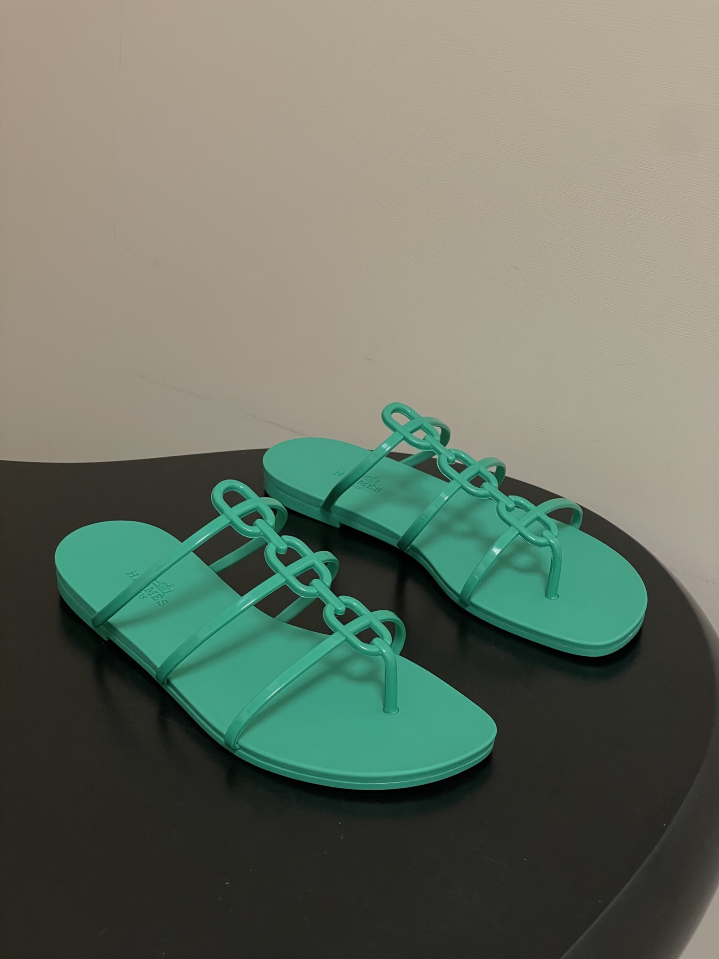 ua H**me5 mykonos sandal
