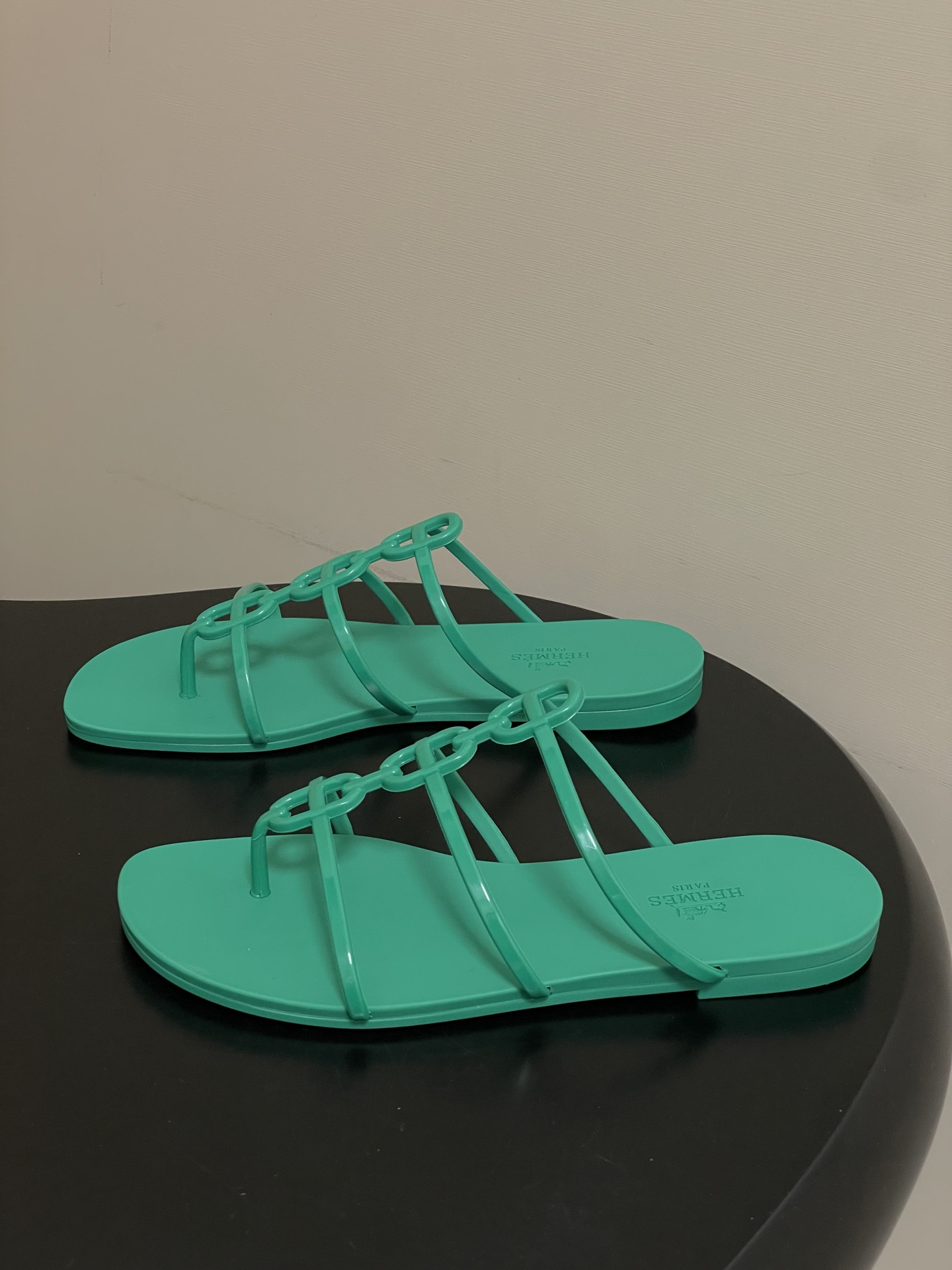 ua H**me5 mykonos sandal