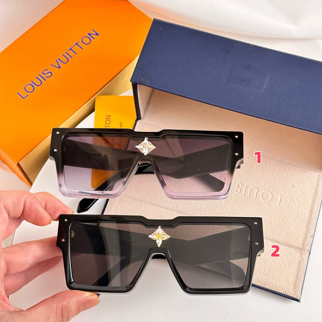 LV Glasses Z1551E