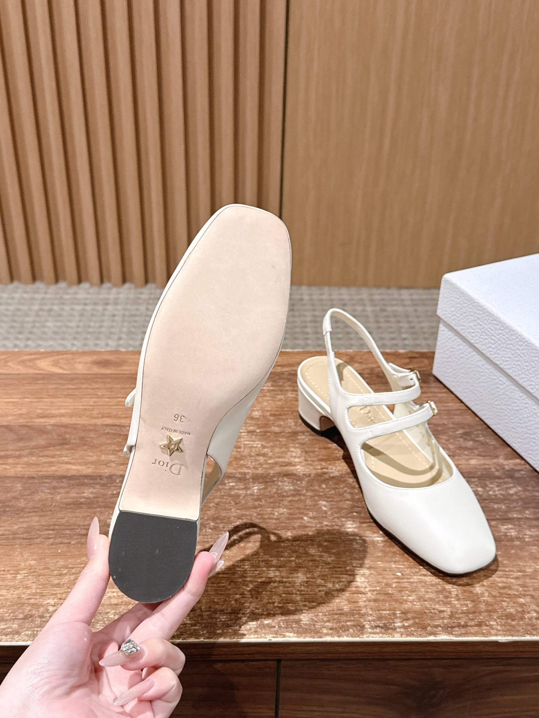ua D10r chérie slingback pump