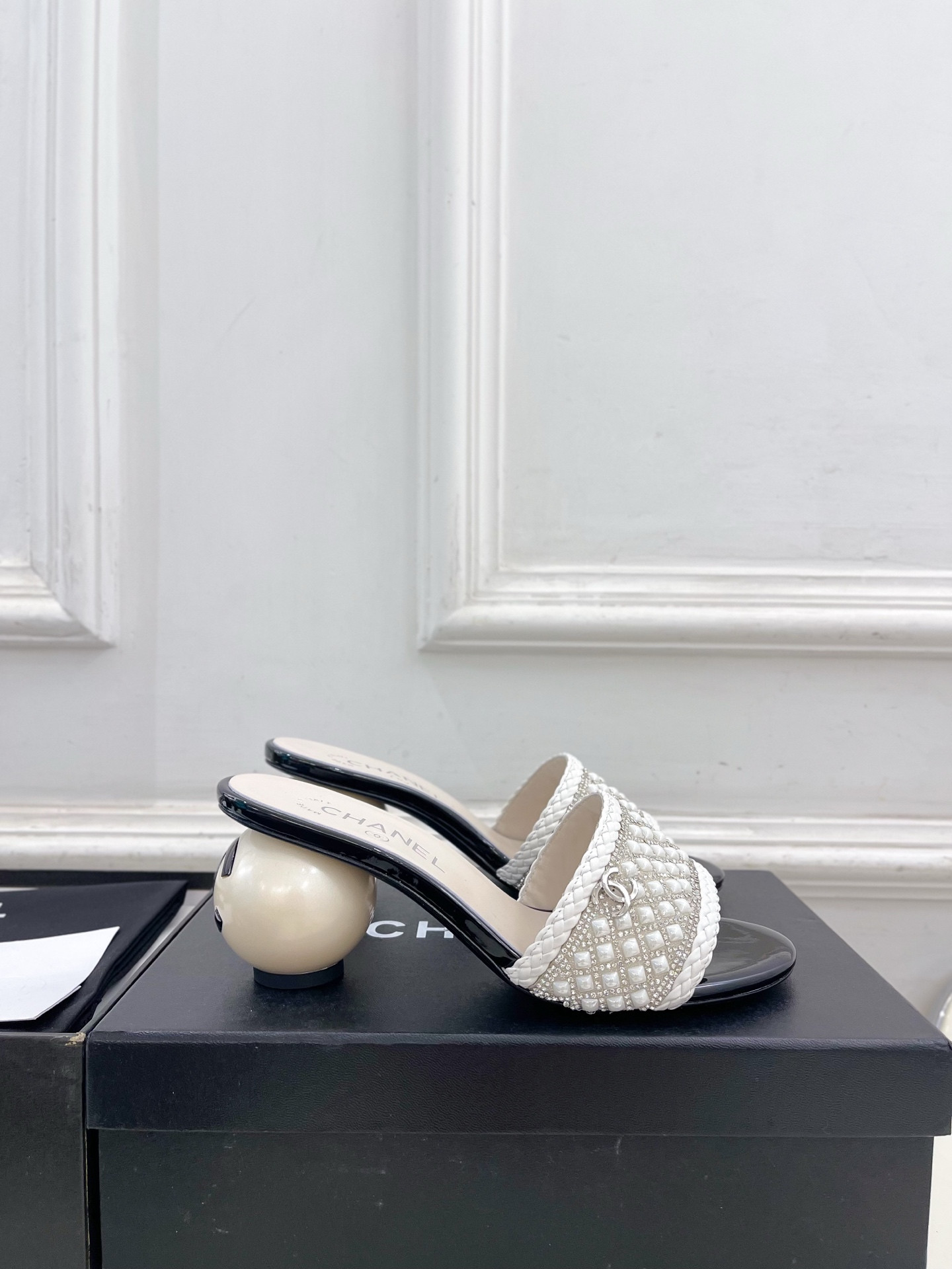 UA Chanel Slides 6.5cm Heel