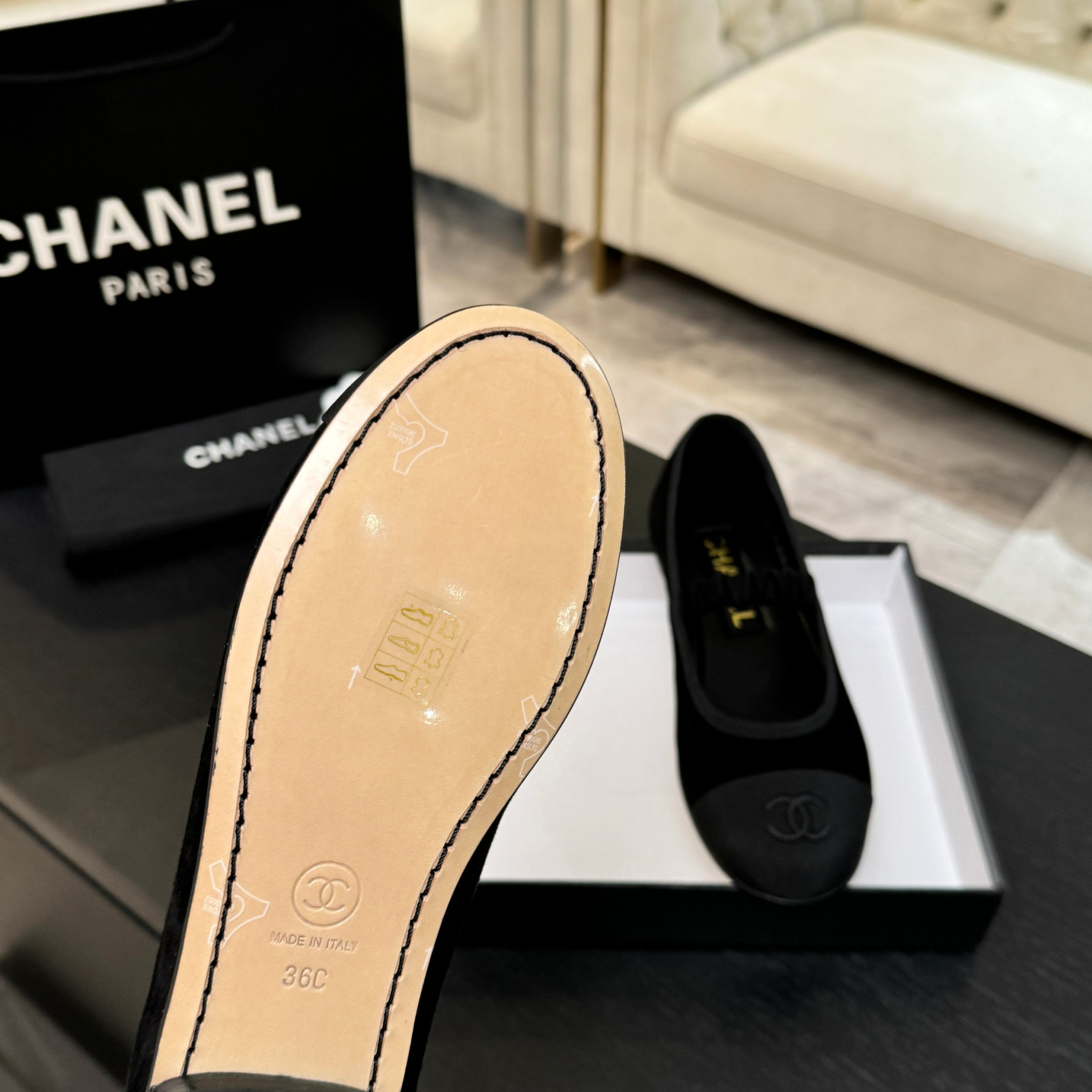 ua Ch**el mary janes