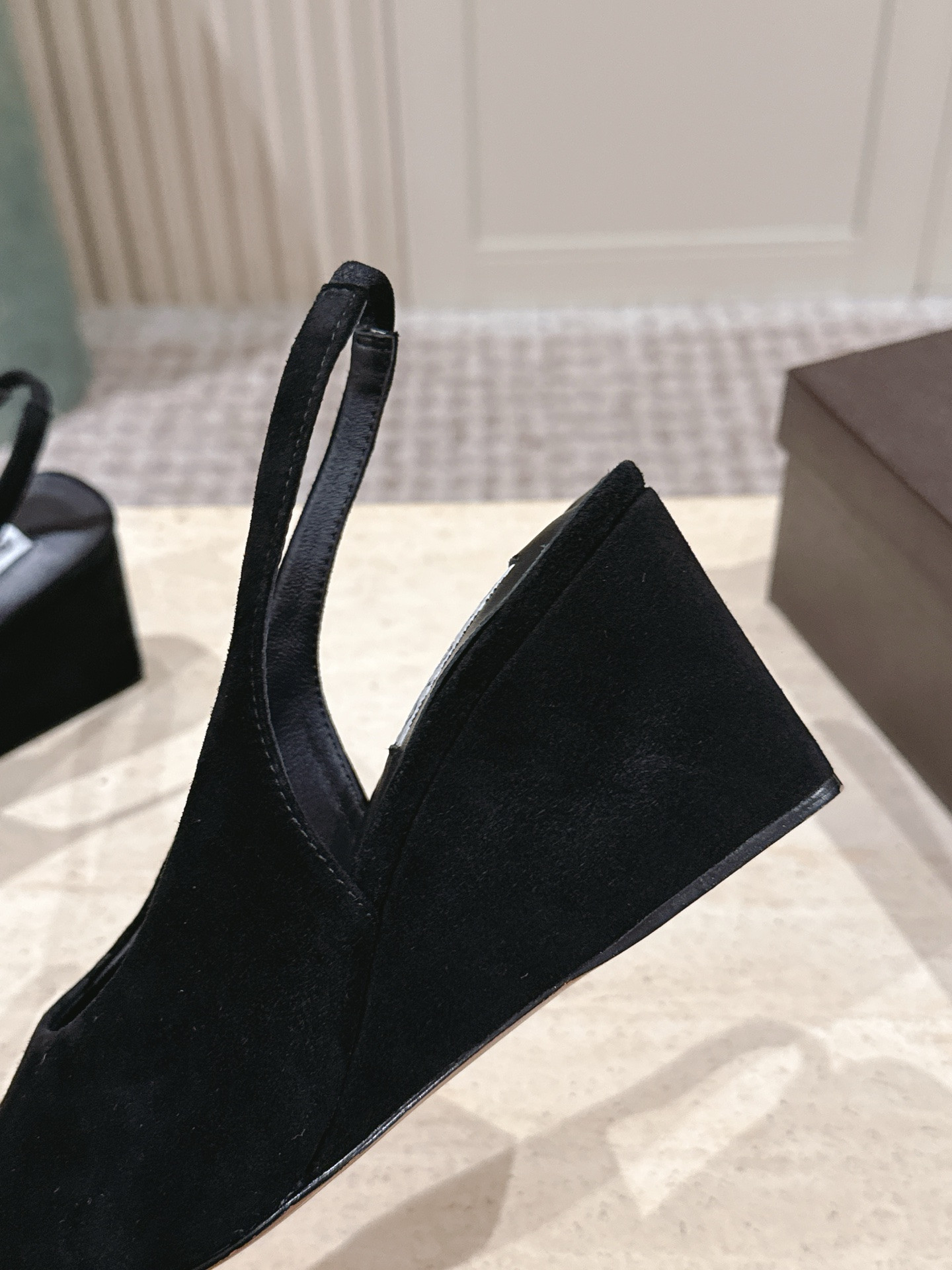 ua A1a1a cube slingbacks