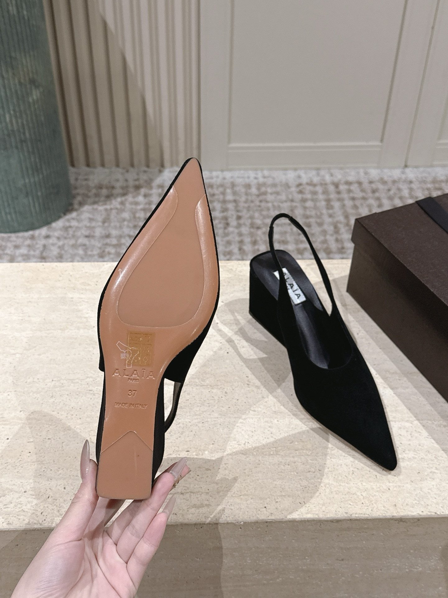 ua A1a1a cube slingbacks