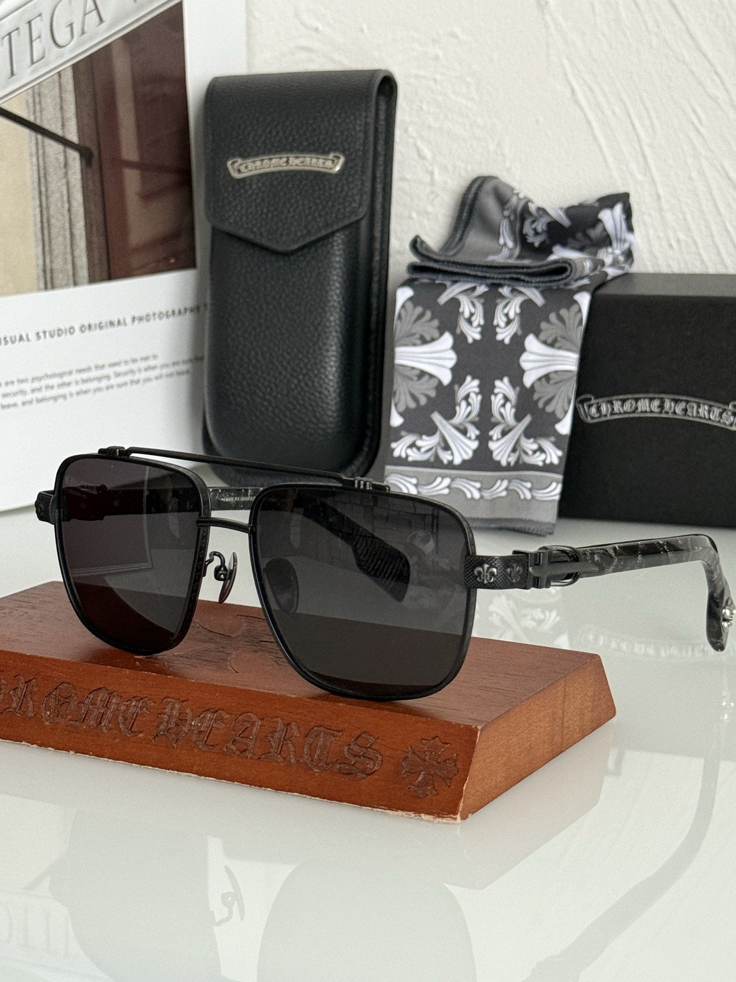Ch*0me He**ts glasses ch8282 60-16-154