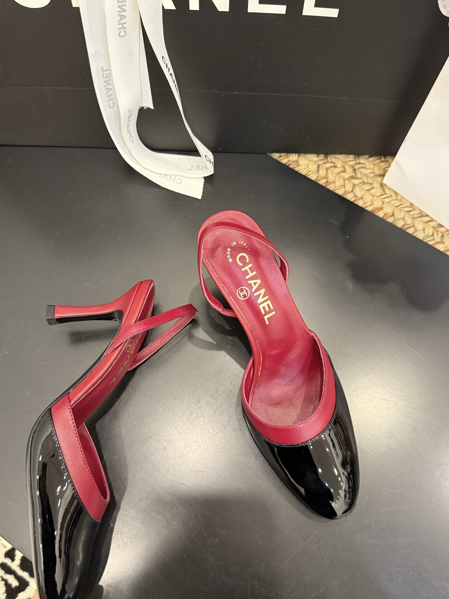 ua Ch**el slingbacks