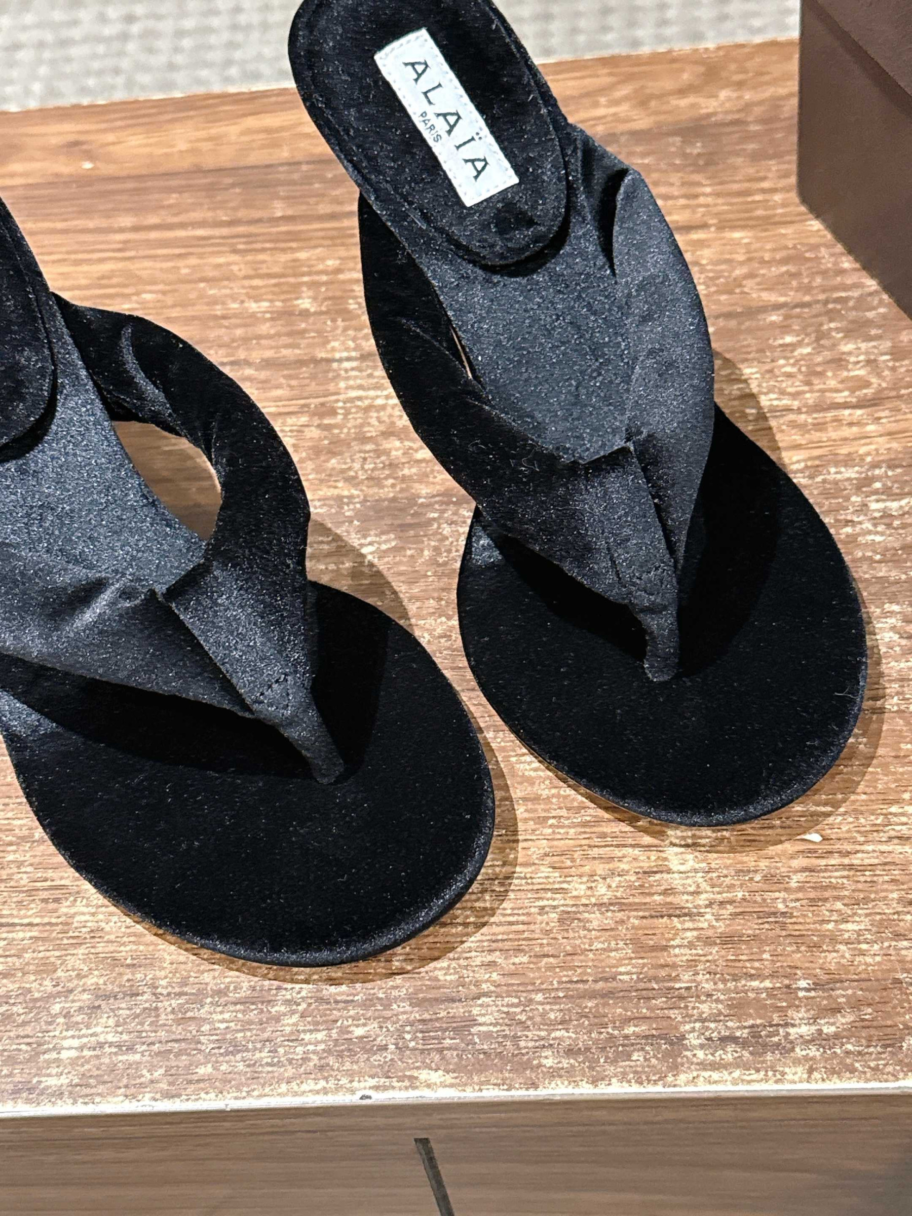 ua A1a1a heel thong mules in velvet 10cm