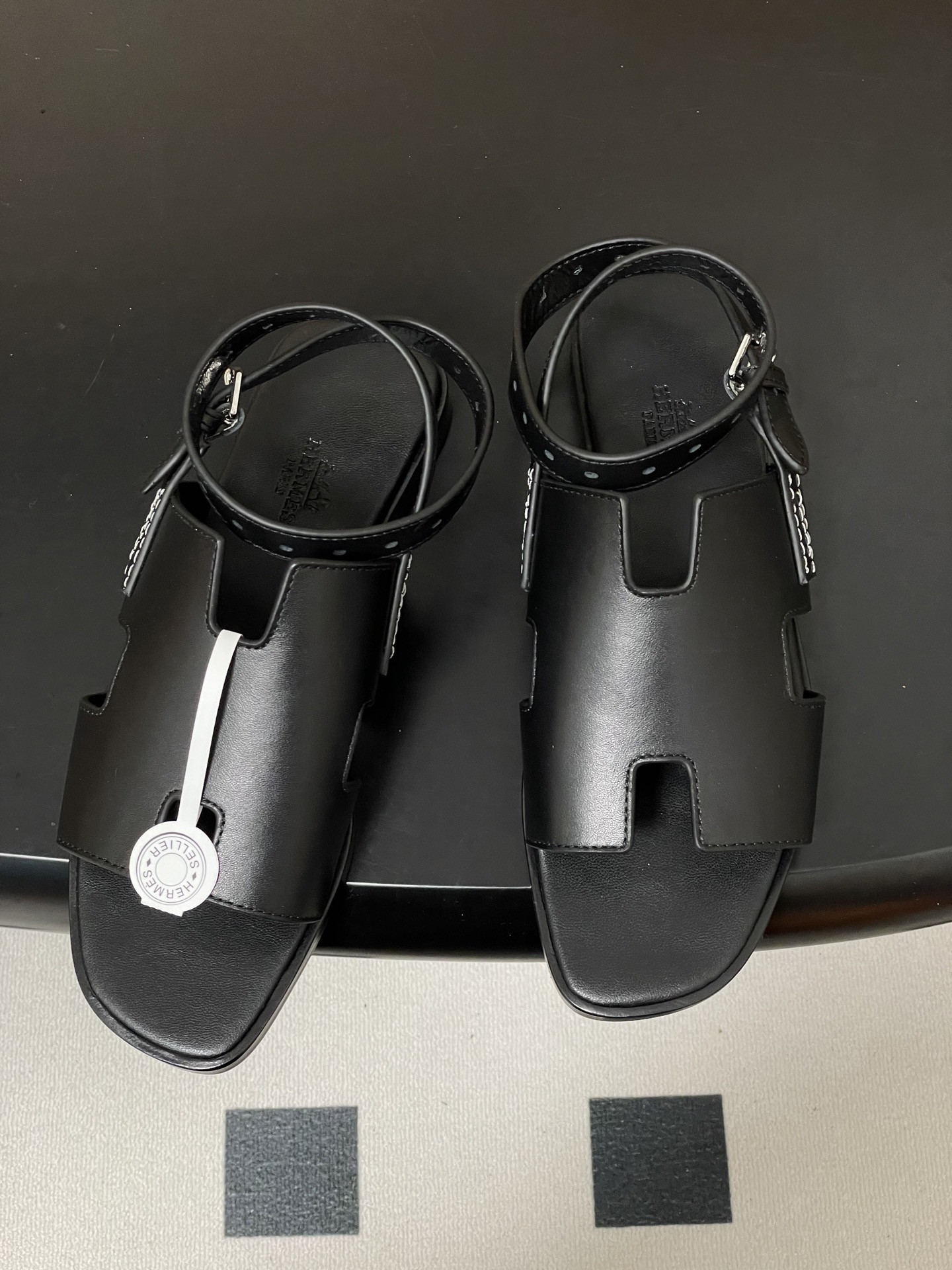 ua H**me5 maya sandal