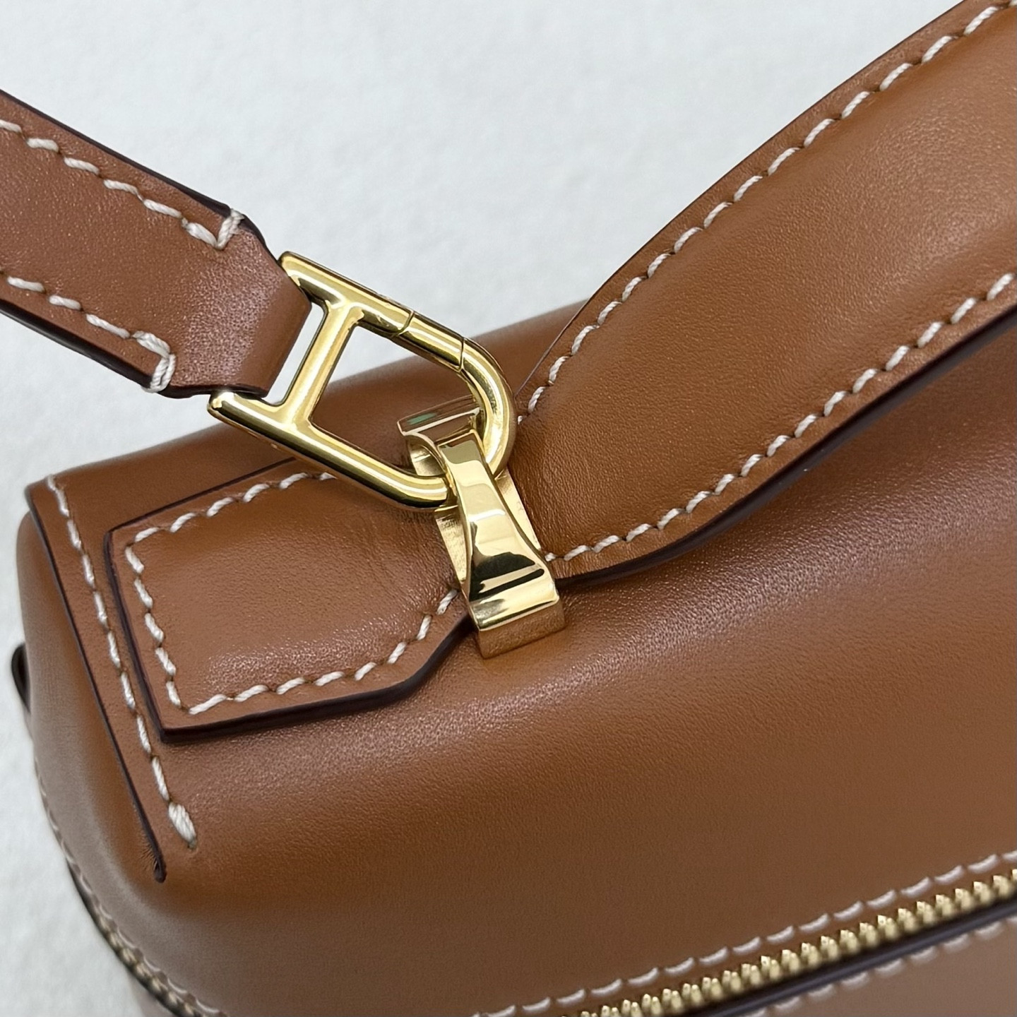 Loro Piana Extra Bag L23 23x12x7cm