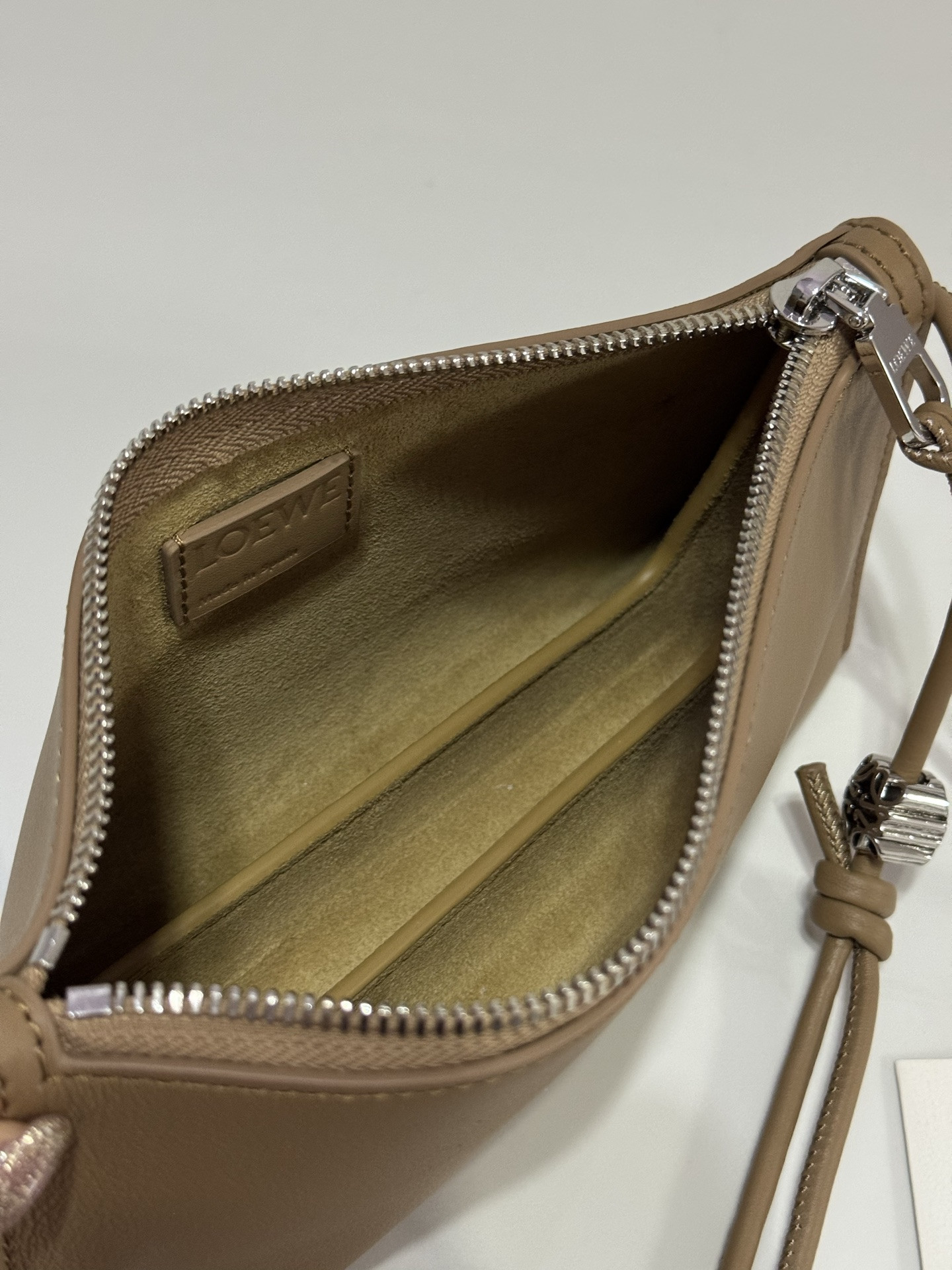 Loewe Joya Pouch 11x22x6cm