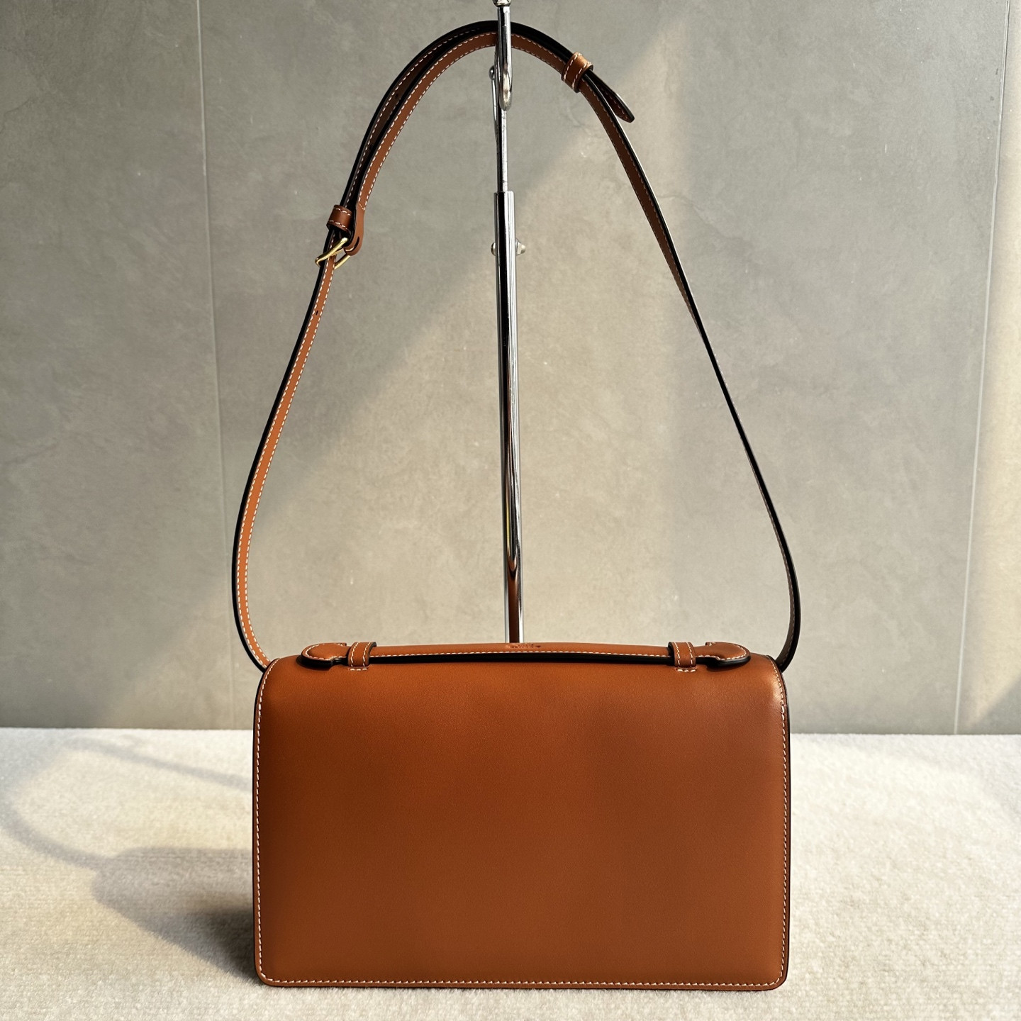 Celine MEDIUM TRIOMPHE FOLIO 25.5x14x7.5cm