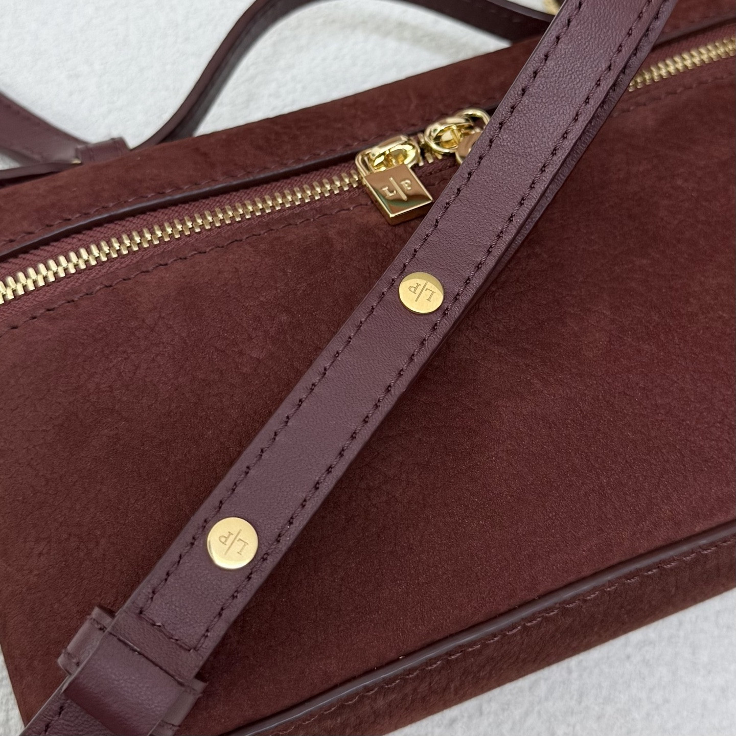 Loro Piana Extra Pocket L19 11 x 19 x 6.5 cm