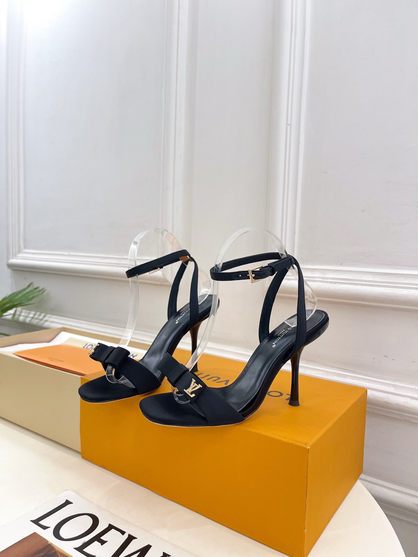 UA LV 6AM Sandal 9.5cm Heel