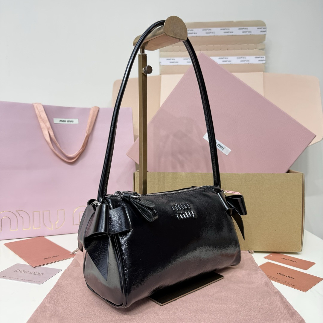 Miu Miu Shiny Leather Pouch 12.5x21x9.5cm