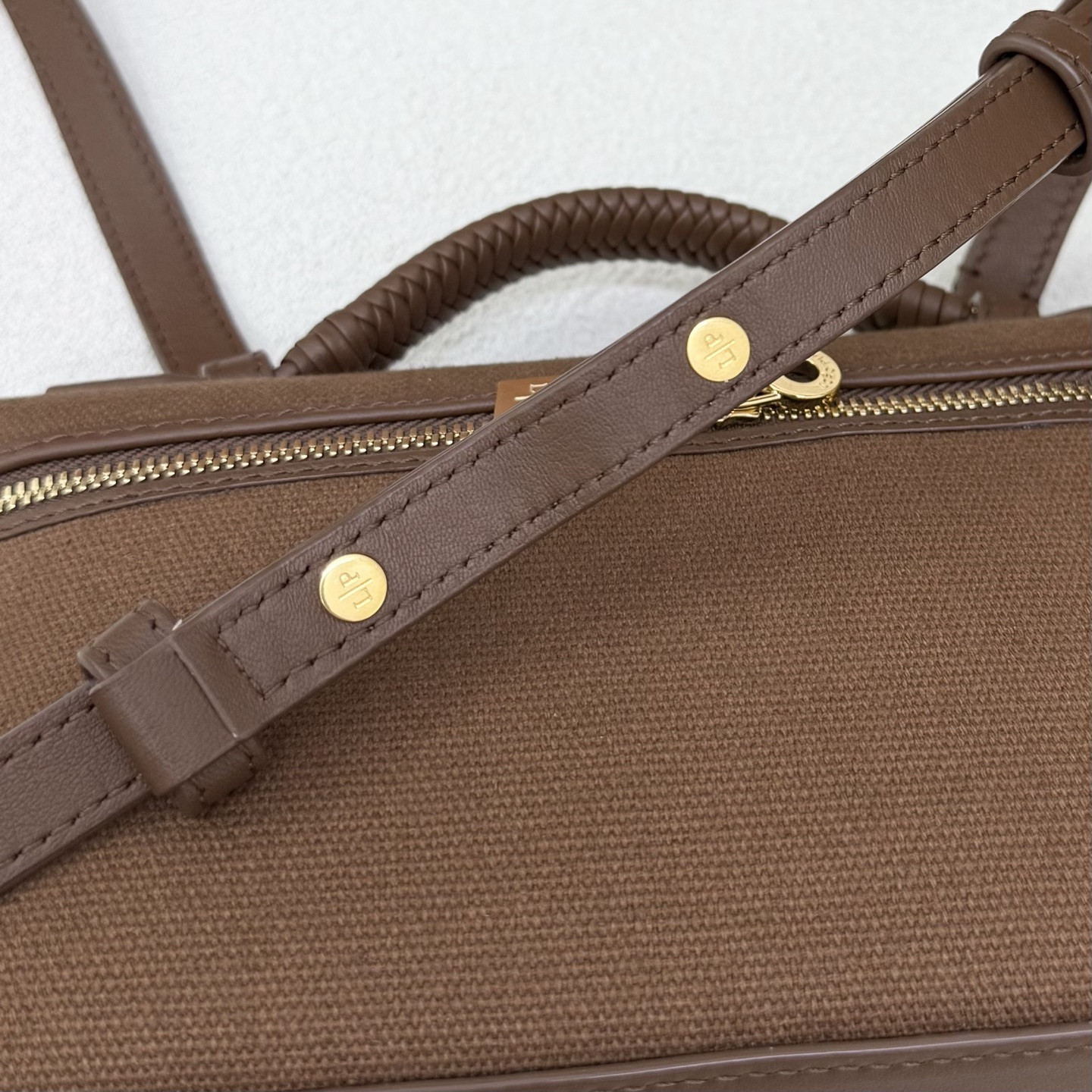 Loro Piana Extra Pocket L19 11 x 19 x 6.5 cm