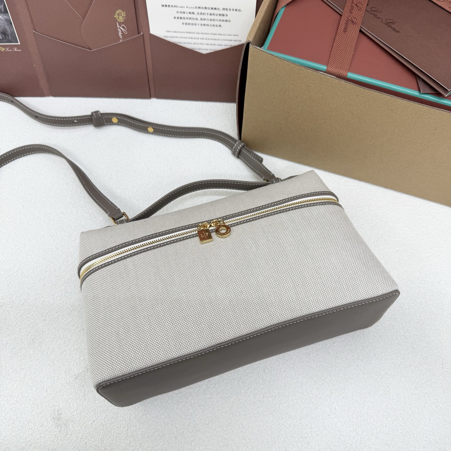 Loro Piana Extra Pocket L27 16x27x10cm
